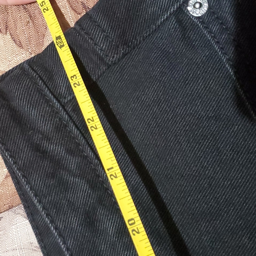 NWOT PrettyLittleThing Black High Rise Ripped Jeans - Picture 6 of 11
